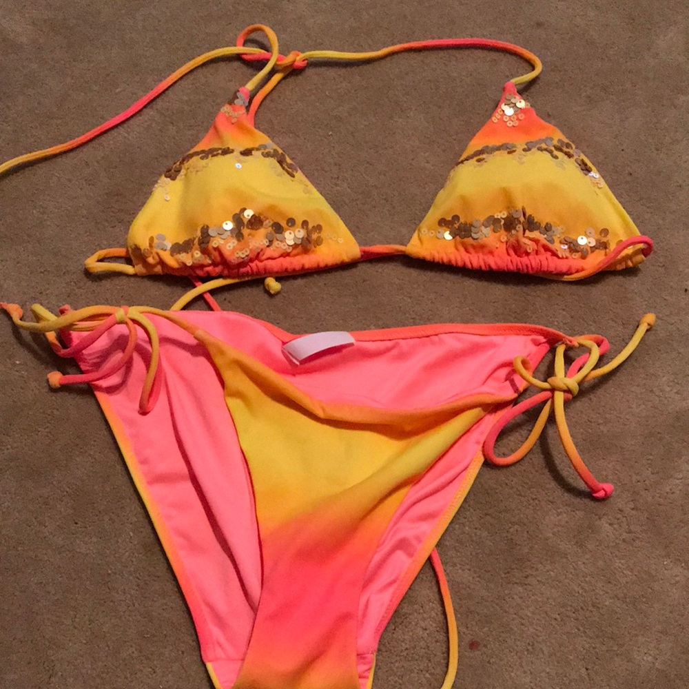 Bathing suit